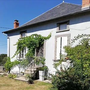 D'hôte équestre Au Petit Bonheur Couette-café Chateldon