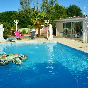 Gîtes D Hôte Jacuzzi Piscines Sauna Privés Maison d'hôtes Villematier